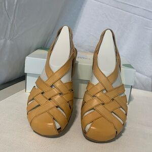 Earth Orgins women’s sandal